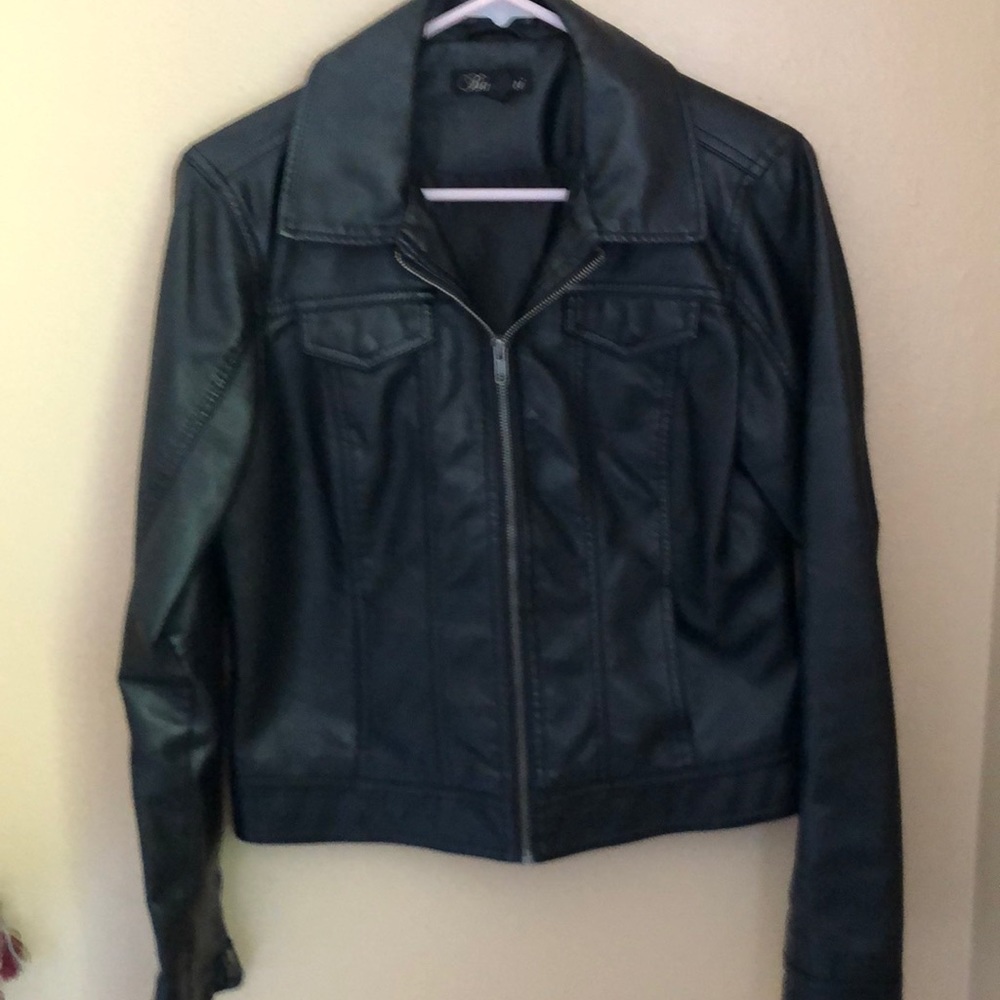 Comfy faux leather jacket